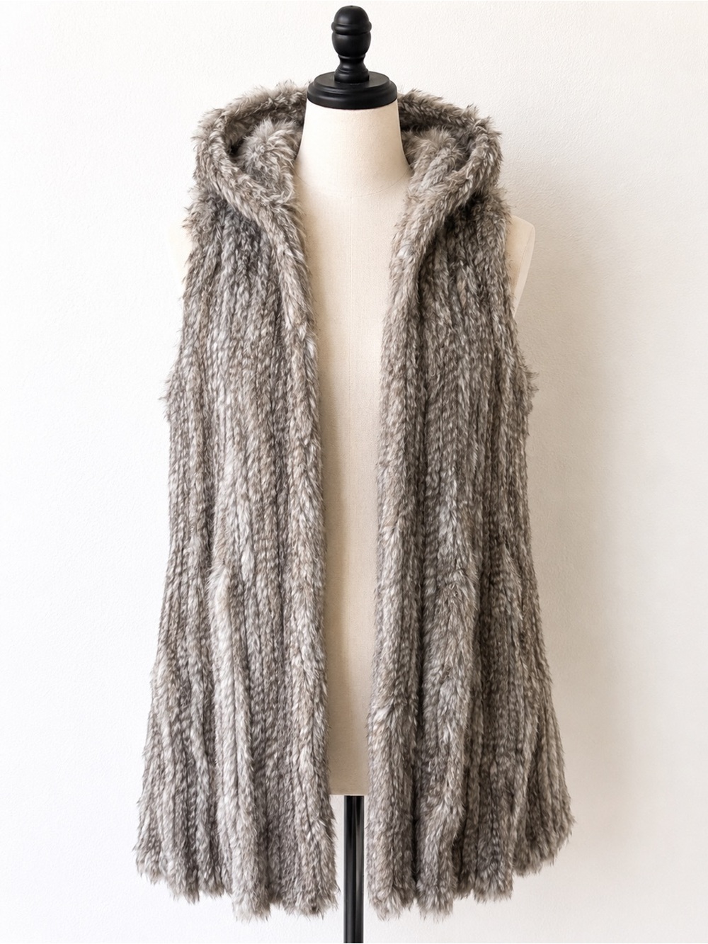 525 America Taupe Gray Rabbit Fur Knit Open-Front Vest